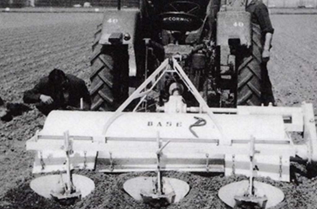 1962 | First Baselier Ridging Cultivator. Type F.